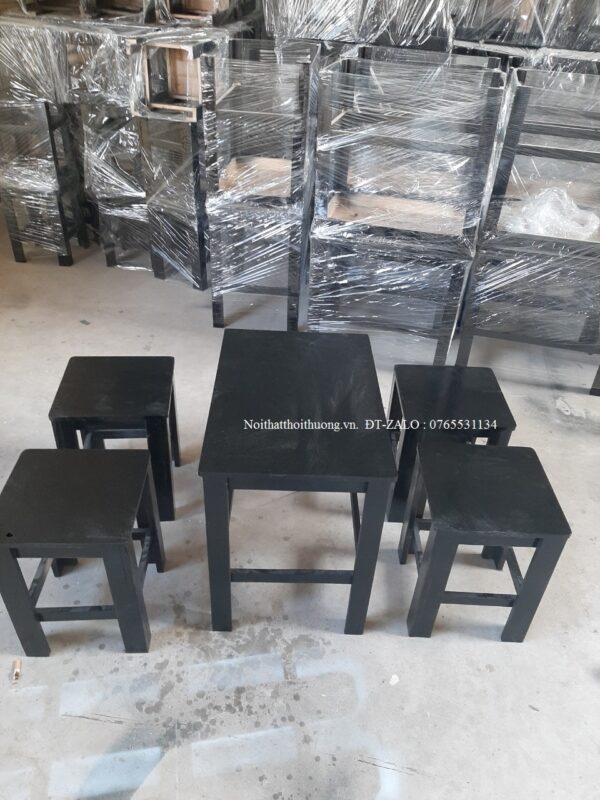 Bàn ghế đôn milano màu đen