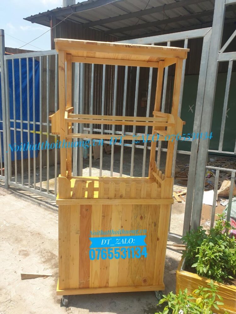 xe cafe gỗ bán vỉa hè