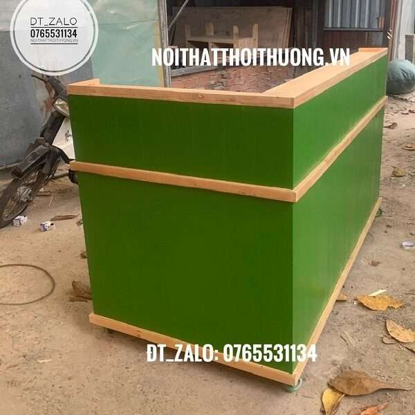 Quầy cà phê bằng gỗ cao su