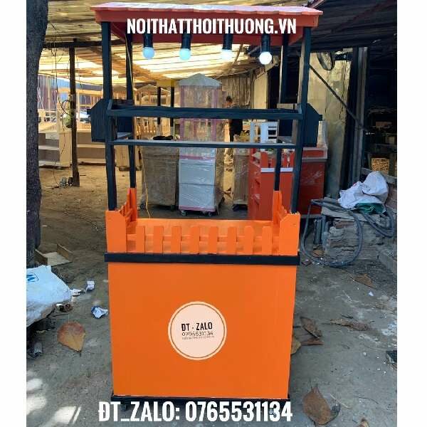 Xe bán sinh tố bằng gỗ