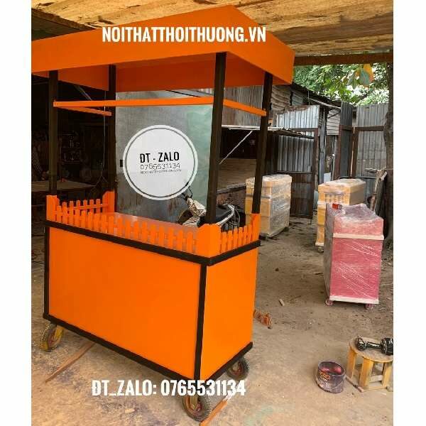 Xe sinh tố trái cây tại Dĩ An, Bình Dương