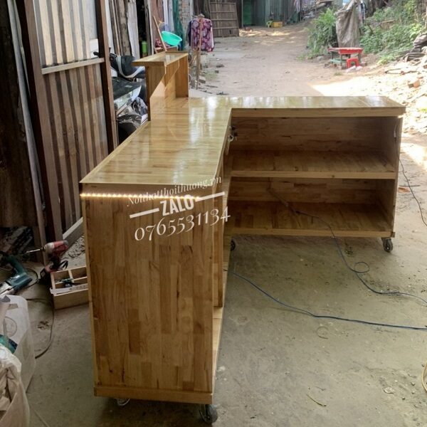 Quầy gỗ bán trà sữa Bình Dương