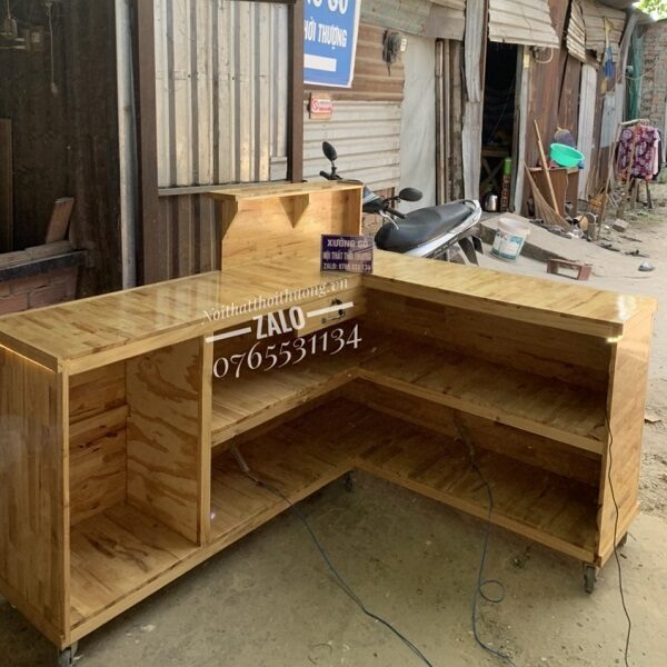 Quầy gỗ bán trà sữa Thủ Dầu Một, Bình Dương