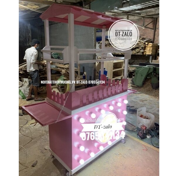 Xe trà đào bằng gỗ