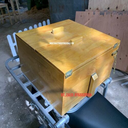 Thùng gỗ cafe mang đi trên xe máy đẹp